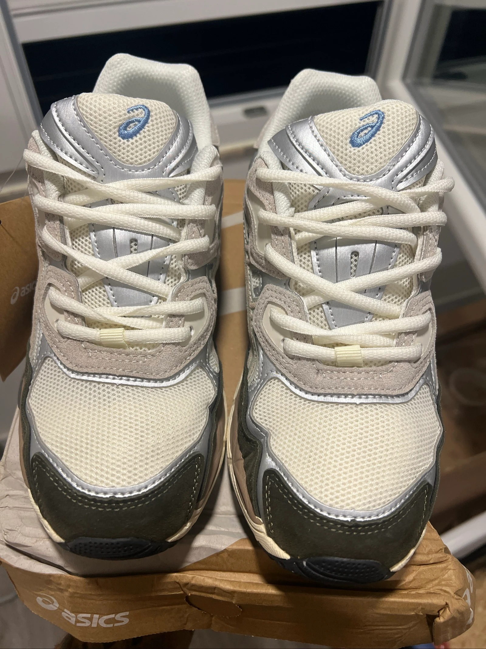 ASICS Gel NYC Neuve dans sa boîte taille 43,5 – photo 3